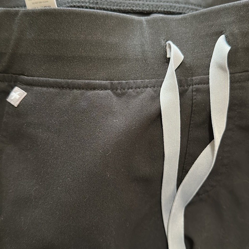 Figs Technical collection size medium black jogger scrub pants - Picture 4 of 4